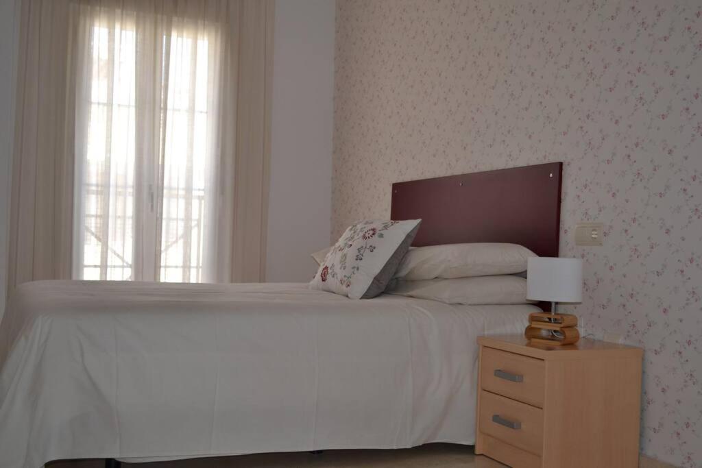 Precioso Apartamento En Primera Linea De Playa En Caleta De Velez Luaran gambar