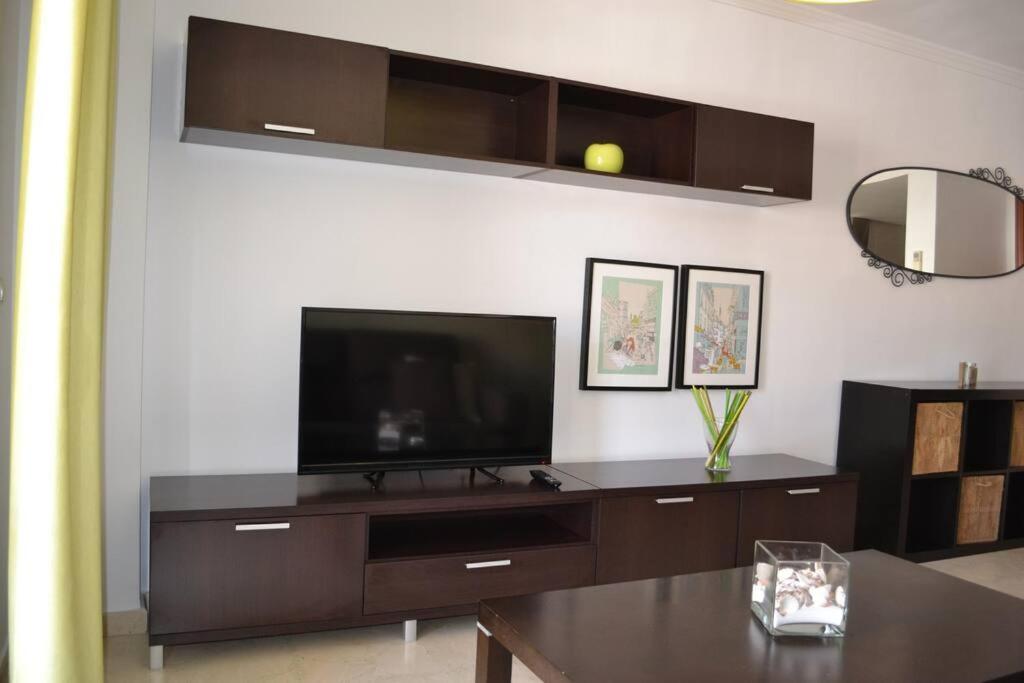 Precioso Apartamento En Primera Linea De Playa En Caleta De Velez Luaran gambar