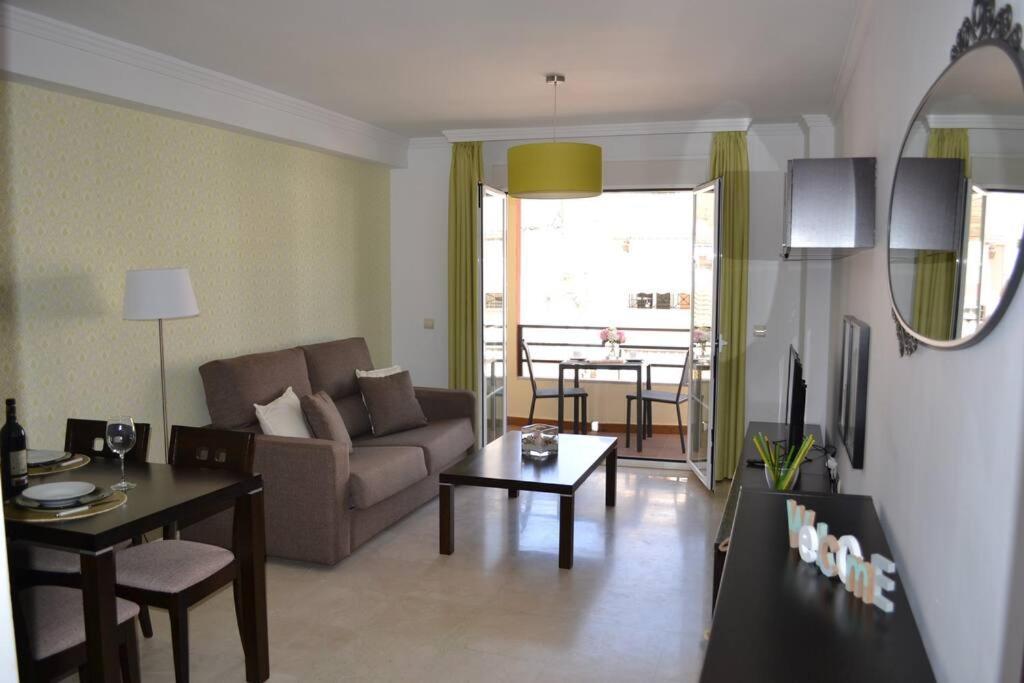Precioso Apartamento En Primera Linea De Playa En Caleta De Velez Luaran gambar