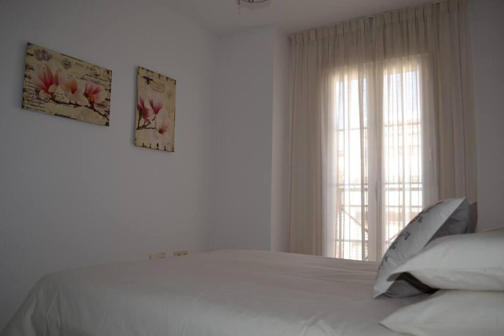 Precioso Apartamento En Primera Linea De Playa En Caleta De Velez Luaran gambar